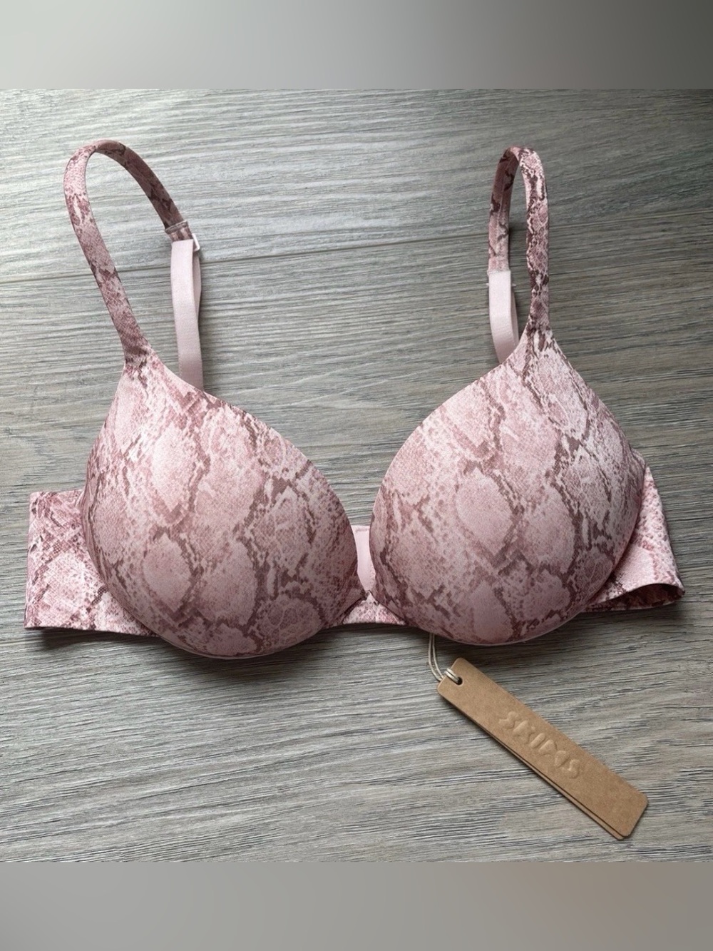 SKIMS Ultimate Tear Drop Push Up Bra